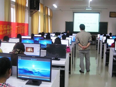 練車(chē)時(shí)什么態(tài)度，考試時(shí)什么運(yùn)氣！